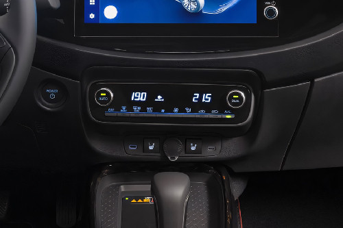 Front AC Controls of Toyota Aygo X