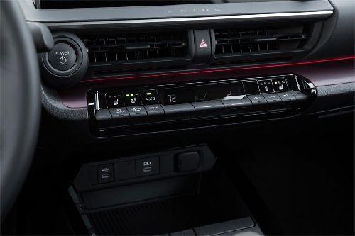 Front AC Controls of Toyota Prius