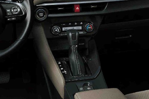 Toyota Yaris Sedan Gear Shifter