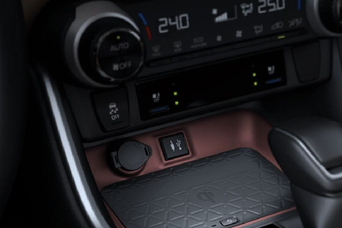 Power Accessories Outlet View of Toyota RAV 4-2022-2025