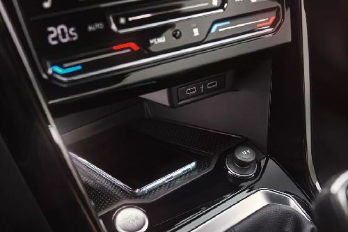 Power Accessories Outlet View of Volkswagen T-Roc