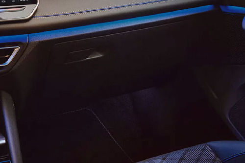 Volkswagen Golf R Glove Box