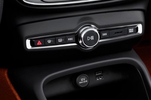 Stereo View of XC40 (2018-2022)