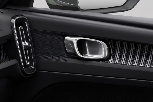 door handle interior of Volvo XC40