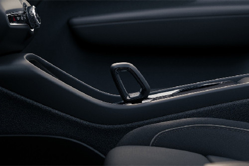 Volvo C40 Recharge Gear Shifter
