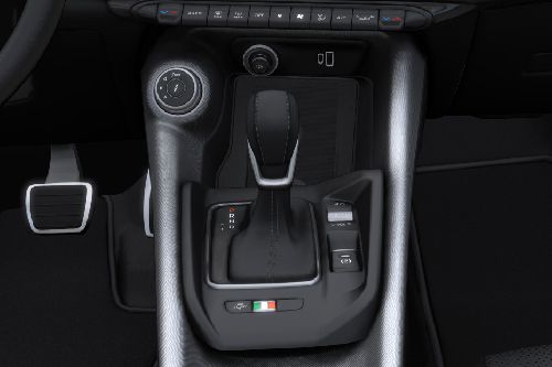 Alfa Romeo Tonale Gear Shifter