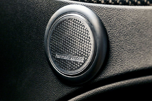 Speakers View of Alfa Romeo Stelvio