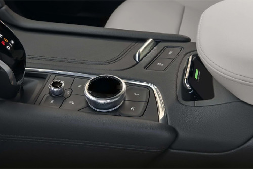 Center Controls of Cadillac XT5