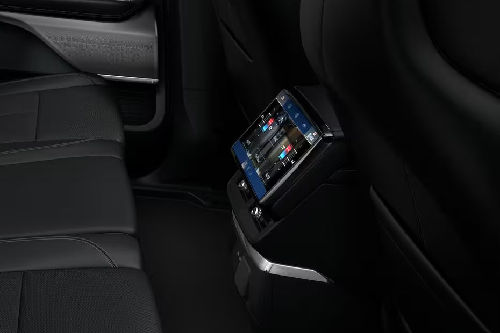 VISTIQ Rear AC Controls