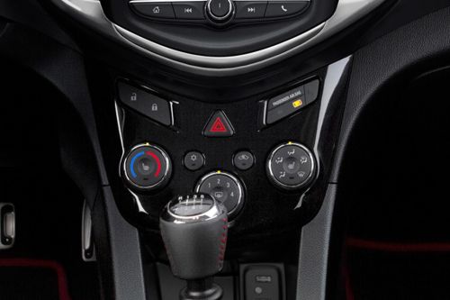 Front AC Controls of Chevrolet Aveo