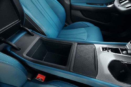 7 Front Center Divider