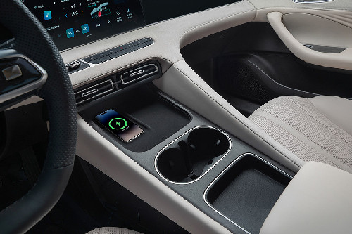 Power Accessories Outlet View of MG 8 PHEV