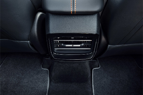 HS  Hybrid Rear AC Controls