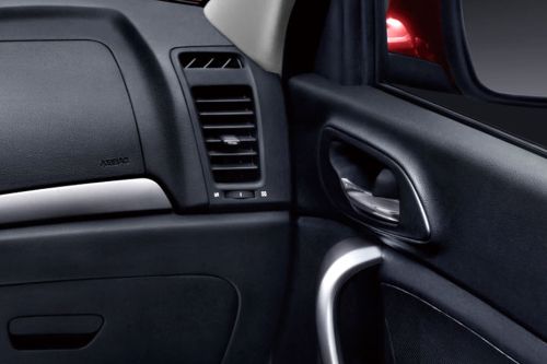 CS35 Front Ac Vents