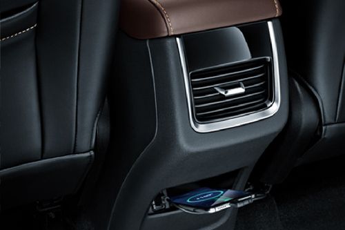 CS35 Plus Rear AC Controls