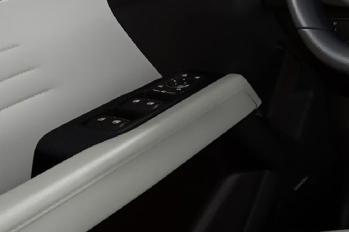 Haval V7 Drivers Side In Side Door Controls