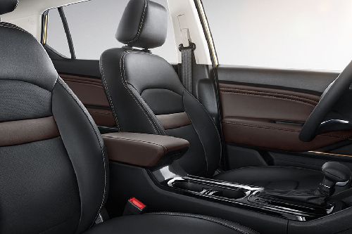 GS3 Front Seats