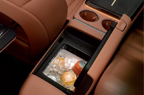 Aion V Front Center Divider