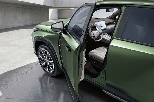 GAC GS7 Driver's Side View Door Open
