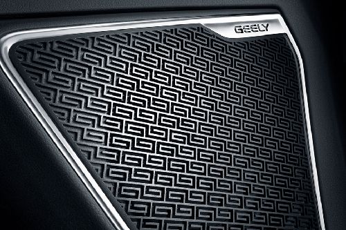 Speakers View of Geely Emgrand X7 Sport
