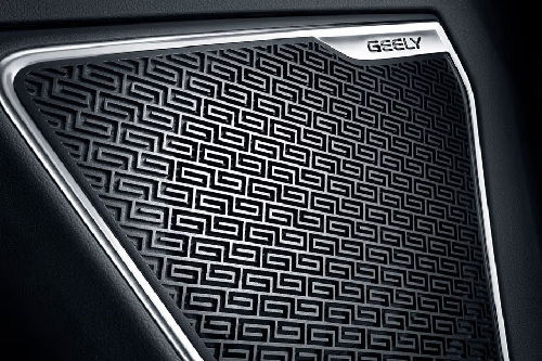 Speakers View of Geely Emgrand X7 Sport