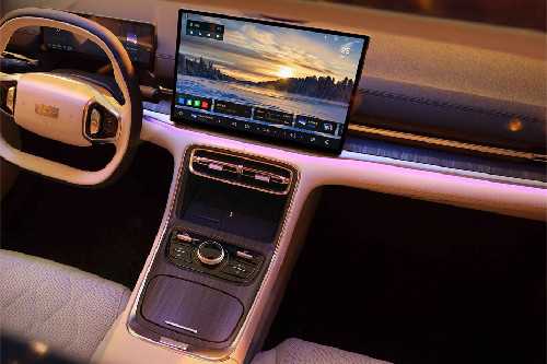 Galaxy A7 EM-i PHEV Center Console