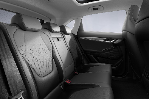 JAC JS6 Rear Seats