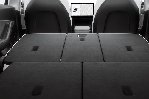 Folding Seats of Tesla Model Y (2024-2025)